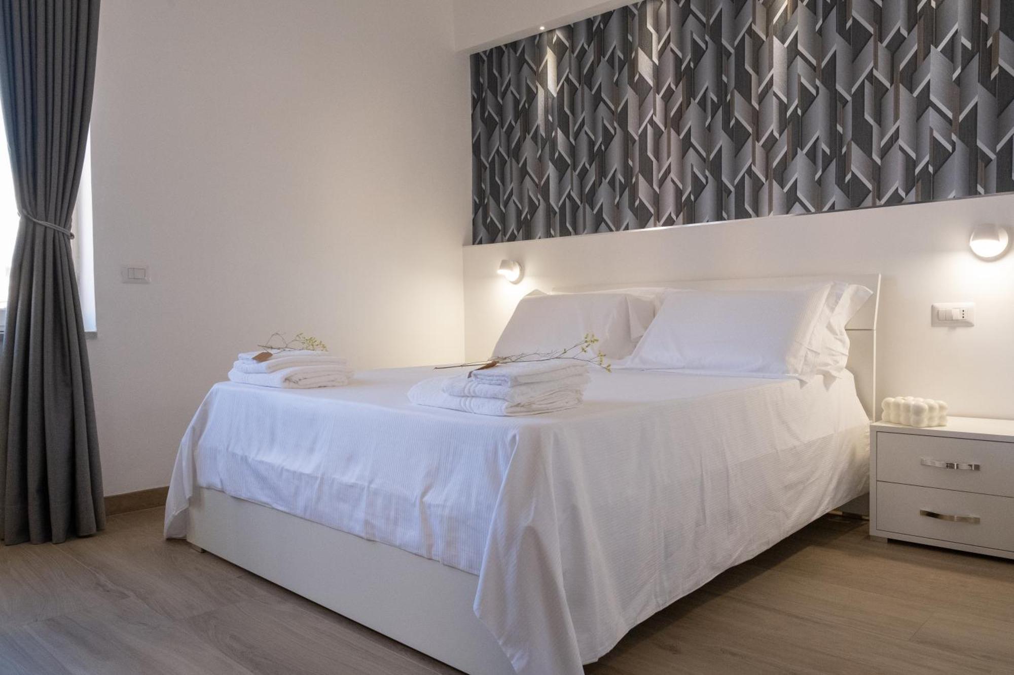 Coraline Deluxe Rooms Castellammare di Stabia Bagian luar foto